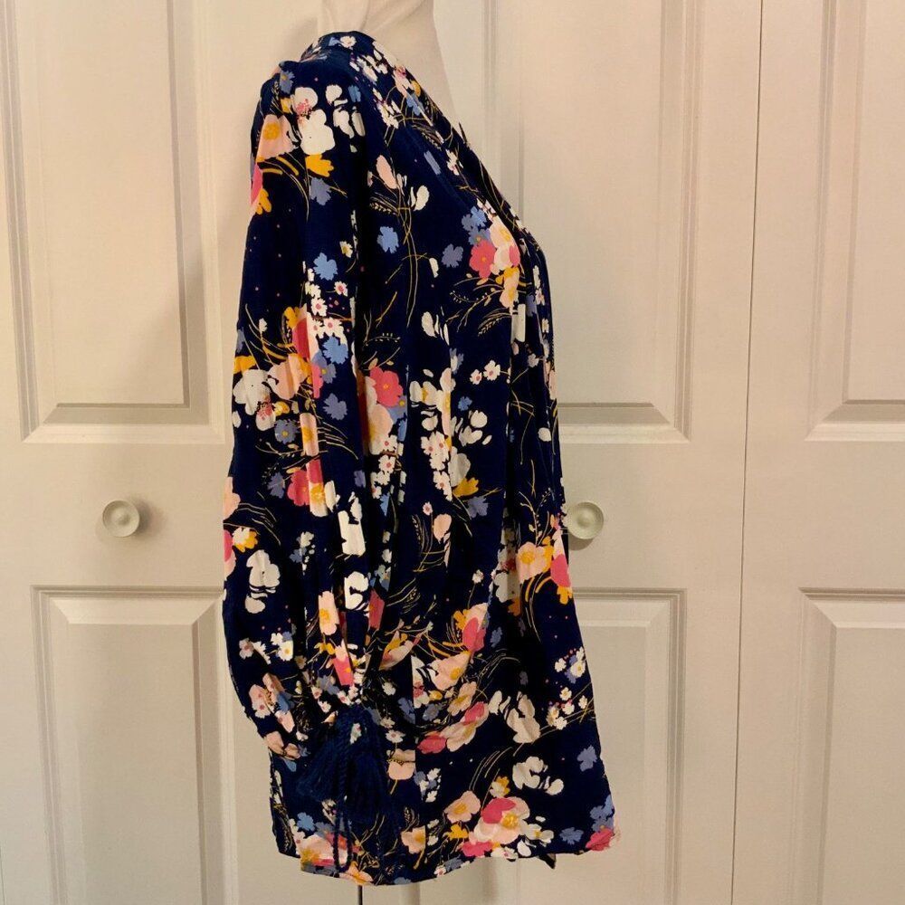 a.n.a. Blue Floral Balloon Tassel Trim Sleeve Rayon Kimono Cardigan Large - Picture 7 of 10